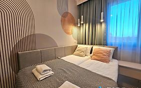 Wiatrem i Piaskiem- 6-osobowy apartament z garażem i klimatyzacją PRZY MORZU - 365PAM